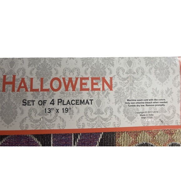 Halloween CANDY CORN Woven Placemats 13”x19” NEW 2017 Set of 4 "TRICK or TREAT" - Picture 4 of 4